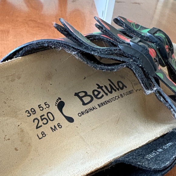 Birkenstock Betula Sandals with Cherry Design 39 8 - Picture 3 of 5